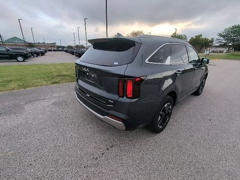 Used 2024 Kia Sorento S w/ Panoramic Sunroof Package AWD/4WD image 6