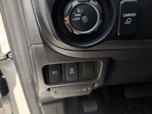 Used 2013 Honda Ridgeline RTL image 11