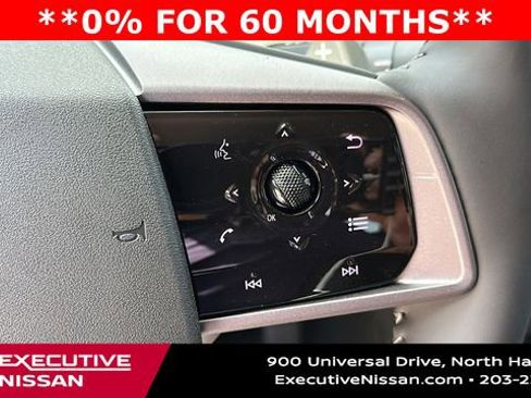 New 2025 Nissan Murano SV image 14