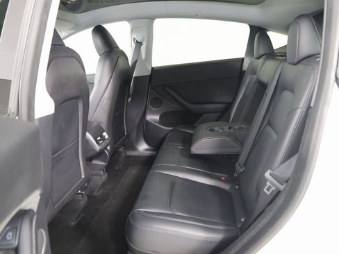 Used 2023 Tesla Model Y Long Range image 48