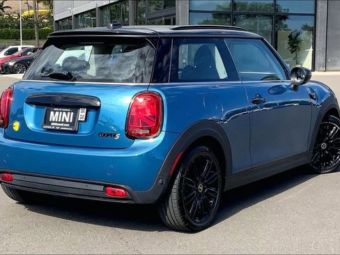 Certified 2024 MINI Cooper SE image 13