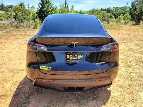 Used 2021 Tesla Model Y Performance AWD/4WD image 4