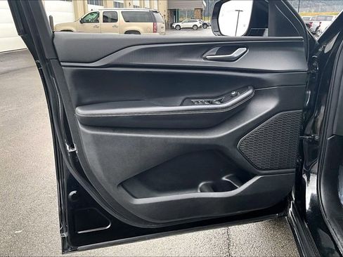 Used 2024 Jeep Grand Cherokee Altitude image 23