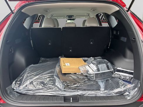 New 2025 Hyundai Tucson SE image 11