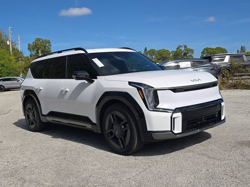 New 2026 Kia EV9 GT-Line image 2