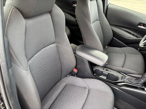 Used 2025 Toyota Corolla SE FWD image 22