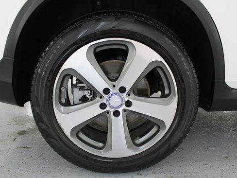 Used 2017 Mercedes-Benz GLC 300 w/ Premium 1 Package image 85