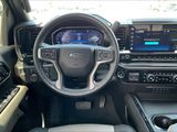 Used 2025 Chevrolet Silverado 2500 ZR2 w/ Technology Package image 5