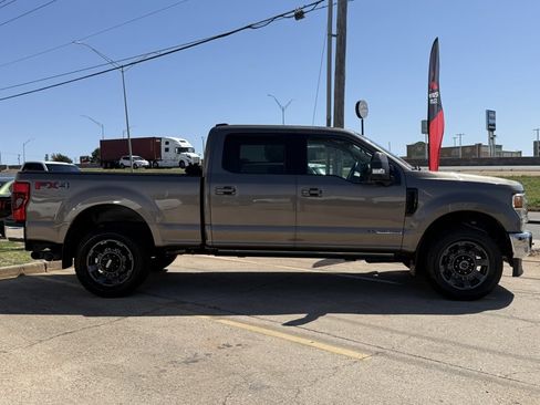 Used 2020 Ford F250 Lariat w/ Lariat Ultimate Package image 8