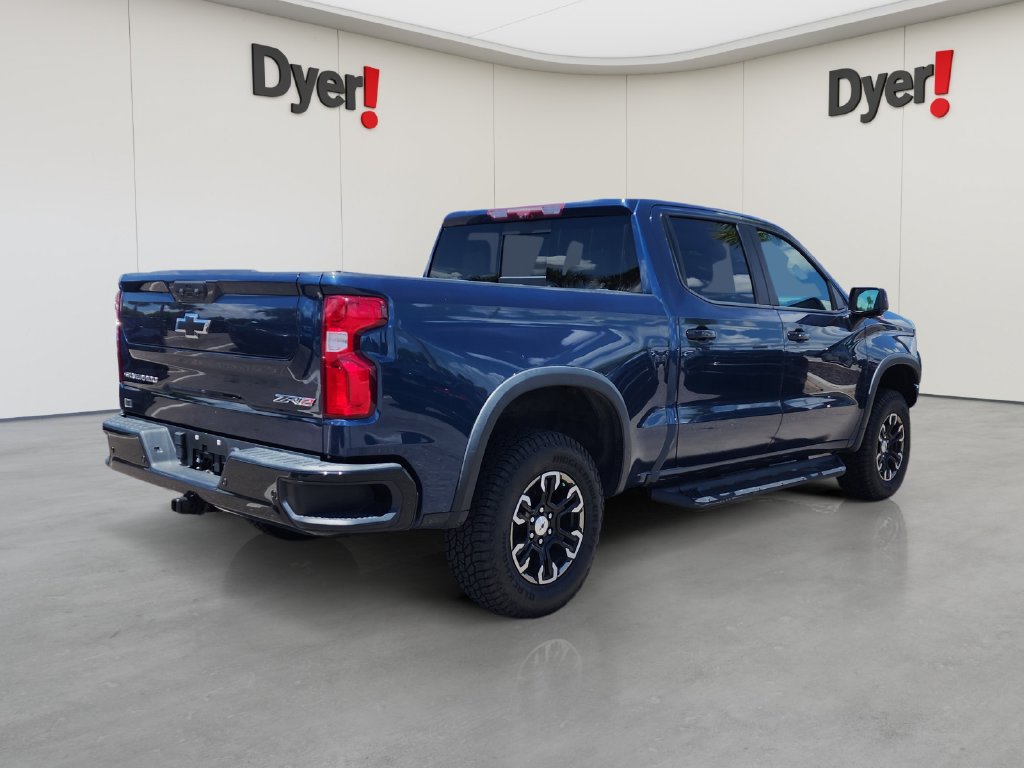 Used 2022 Chevrolet Silverado 1500 ZR2 w/ Technology Package AWD/4WD image 4