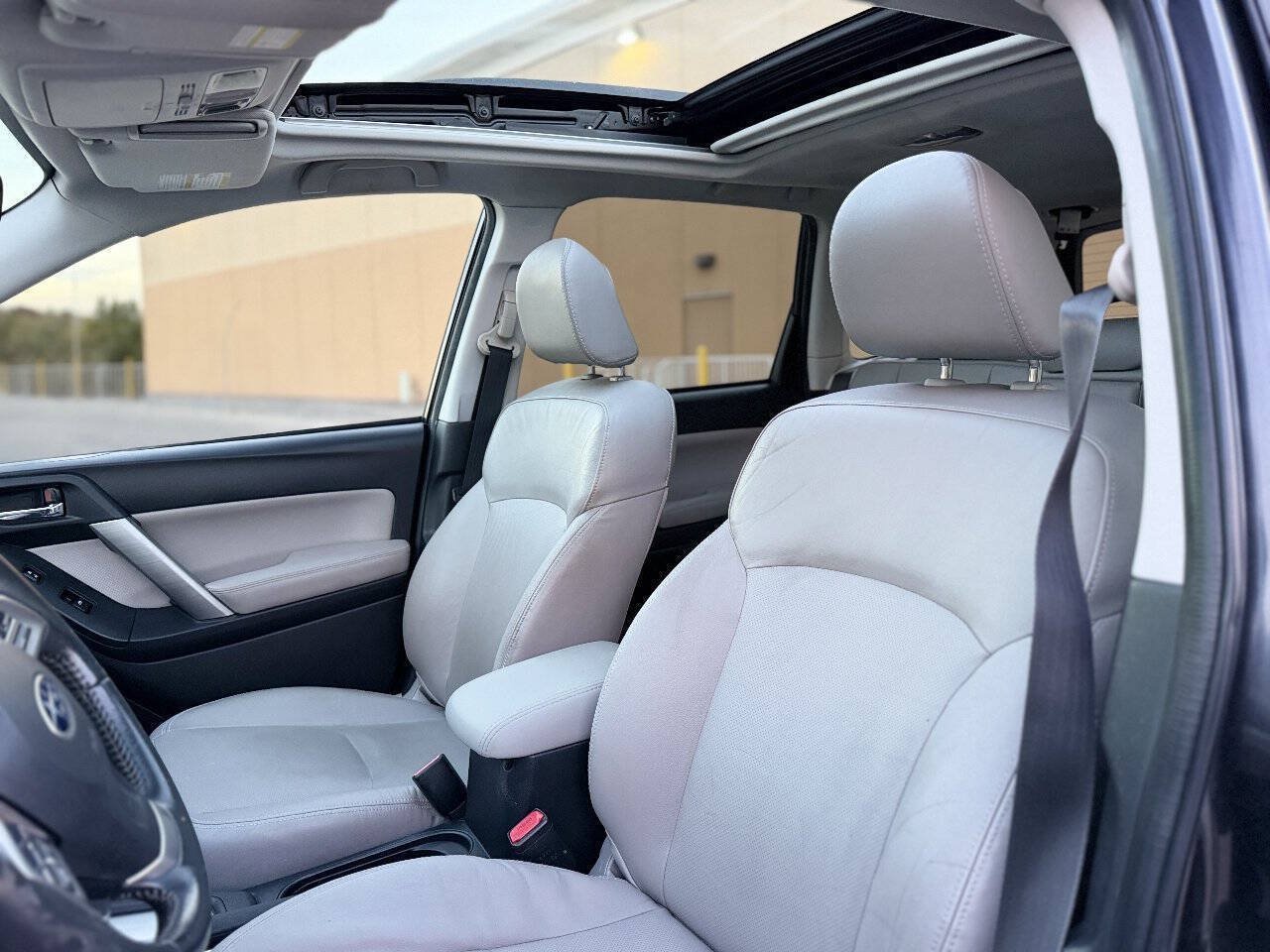 Used 2014 Subaru Forester 2.5i Limited AWD/4WD image 21