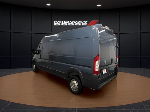 Used 2018 RAM ProMaster 2500 FWD image 3
