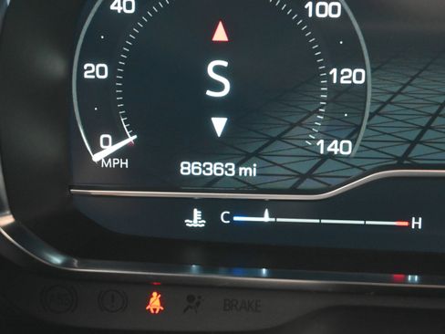 Used 2022 GMC Yukon SLT w/ SLT Premium Package image 27