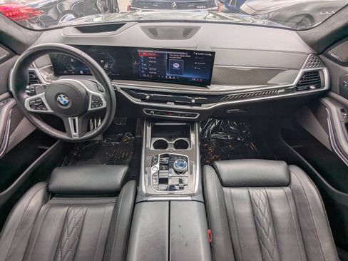 Used 2026 BMW X7 M60i AWD/4WD image 2