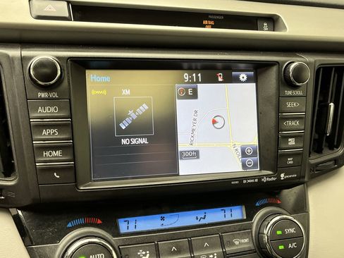 Used 2016 Toyota RAV4 XLE FWD image 18