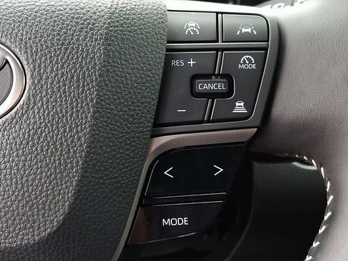 Used 2026 Toyota Camry SE FWD image 23