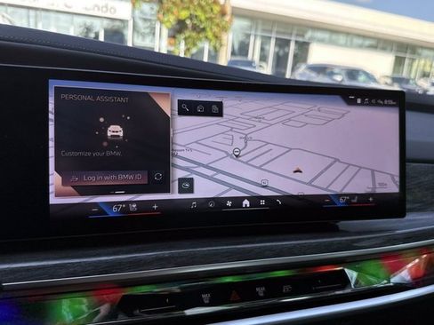 Used 2023 BMW i7 xDrive60 AWD/4WD image 22
