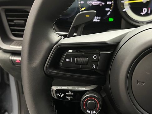 Used 2025 Porsche 911 GT3 RS image 13