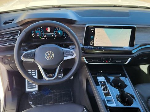 New 2026 Volkswagen Atlas SEL Premium R-Line image 9