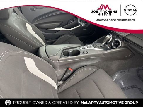 Used 2022 Chevrolet Camaro LT w/ Technology Package image 21