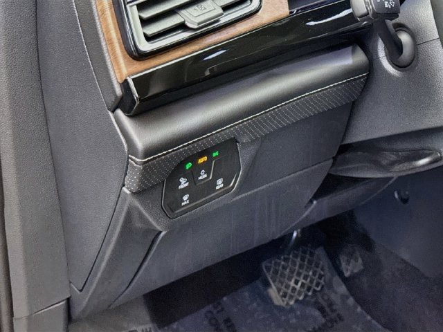 Used 2025 Volkswagen Atlas SE AWD/4WD image 10