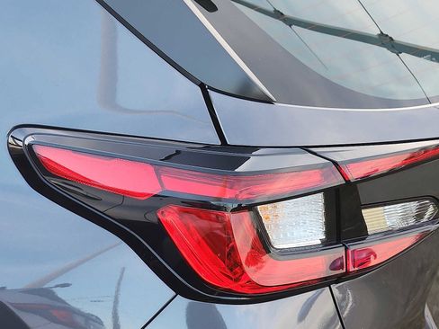 Used 2025 Subaru Impreza 2.0i image 10