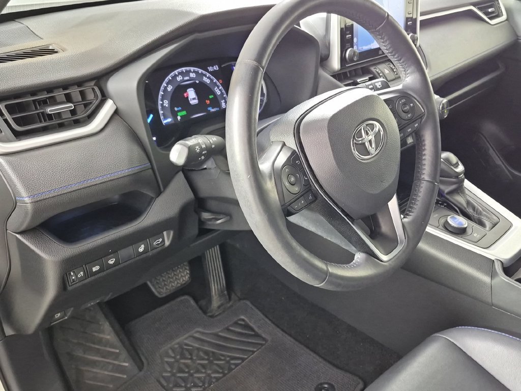 Used 2019 Toyota RAV4 XSE AWD/4WD image 11