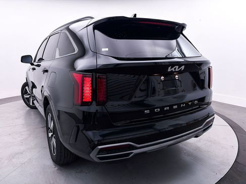 Used 2022 Kia Sorento S w/ Panoramic Sunroof Package image 9