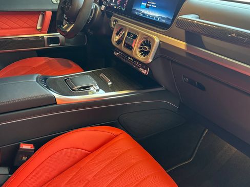 Used 2025 Mercedes-Benz G 63 AMG 4MATIC image 18