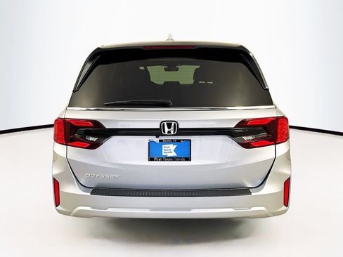 Used 2026 Honda Odyssey EX-L image 7