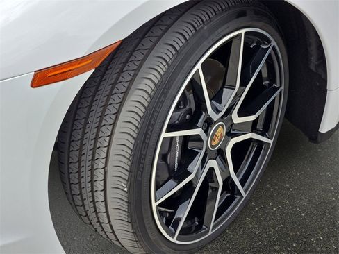 Used 2023 Porsche Taycan image 35