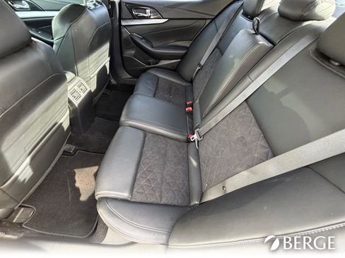 Used 2017 Nissan Maxima SR w/ Midnight Edition image 16