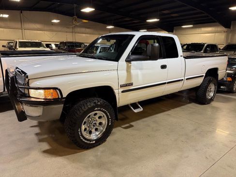 Used 1998 Dodge Ram 2500 Truck 4x4 Quad Cab image 22