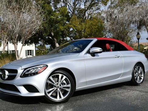 Used 2020 Mercedes-Benz C 300 4MATIC Cabriolet image 2