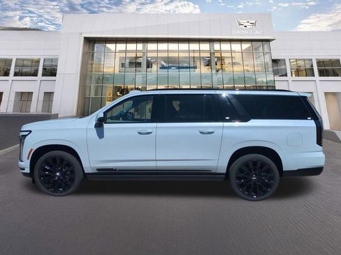 New 2026 Cadillac Escalade ESV Platinum Sport w/ LPO, ONYX Package AWD/4WD image 5