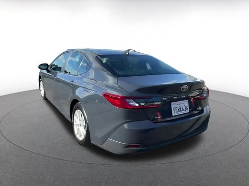 Used 2025 Toyota Camry LE image 11