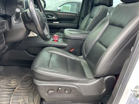 Used 2021 Chevrolet Suburban Z71 w/ Rear Media and Nav Package image 6