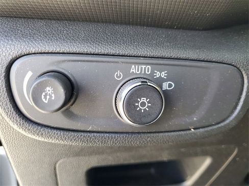 Used 2021 Chevrolet TrailBlazer LS image 9