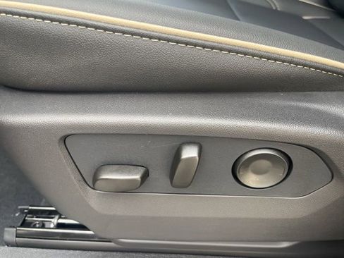 New 2026 GMC Yukon XL Elevation image 16