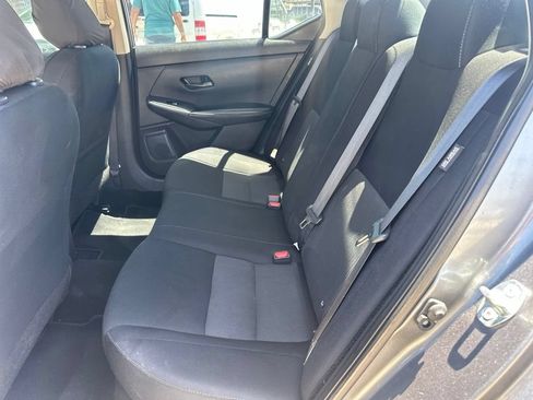 Used 2024 Nissan Sentra SV FWD image 8