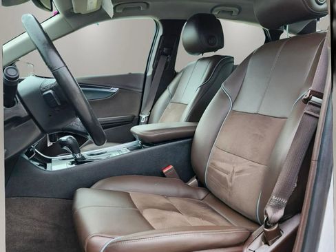 Used 2014 Chevrolet Impala LT w/ Premium Seating Package FWD image 11
