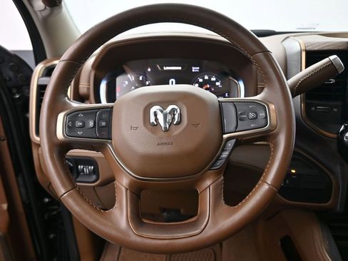 Used 2024 RAM 2500 Limited image 28