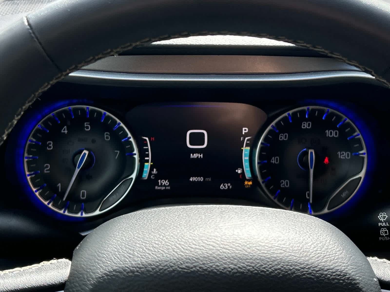 Used 2024 Chrysler Pacifica Touring-L FWD image 28