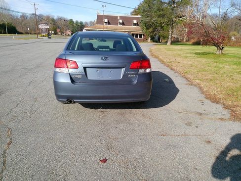 Used 2013 Subaru Legacy 2.5i Premium image 8