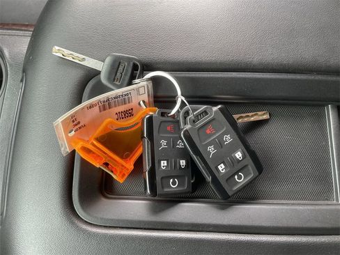 Used 2015 GMC Yukon SLE w/ Convenience Package image 33