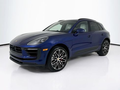 Certified 2024 Porsche Macan S AWD/4WD image 1