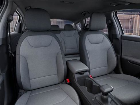 Used 2025 Kia K4 FWD image 15