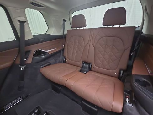 New 2026 BMW X7 xDrive40i image 28