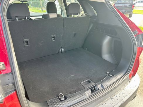 Used 2022 Ford Escape SE w/ SE Sport Appearance Package FWD image 26