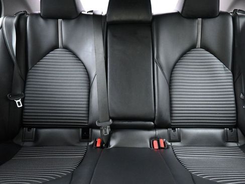 Used 2023 Toyota Camry SE image 27